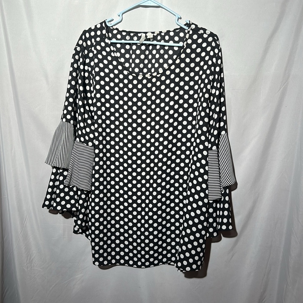 Est 1946 Blouse Women Plus Size 20W Black White Polka Dot Ruffle Arms reowned